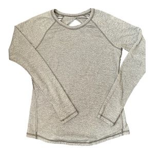 #033,Athletic long sleeve top, no tags, looks like adidas was my sister’s